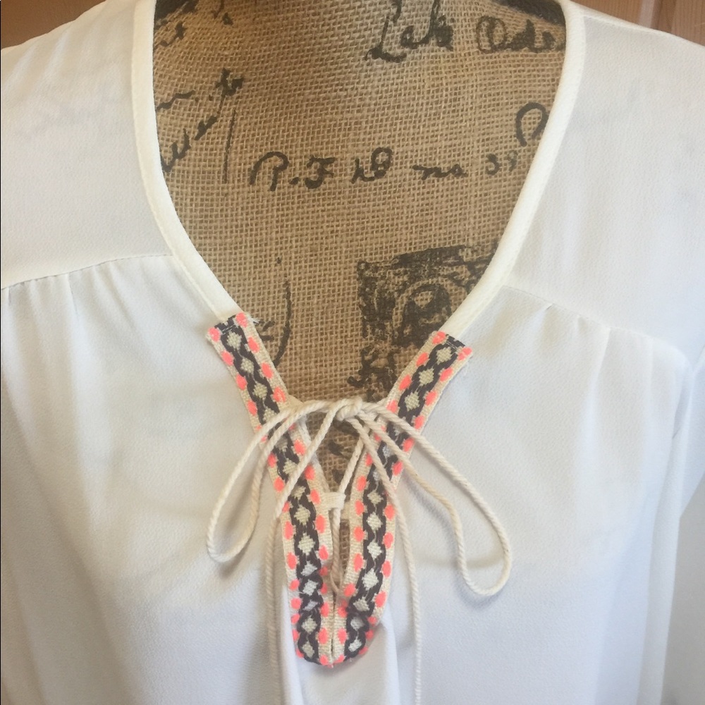 NWT Plus Size Blouse - Picture 2 of 2